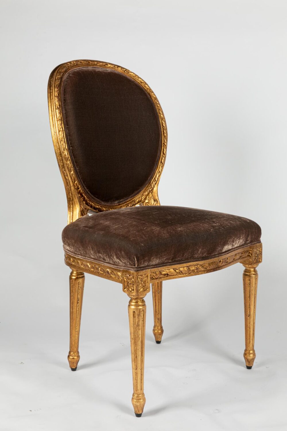 Ref. 2197- Chaises –  Paire – Velours de soie taupe – Image 3