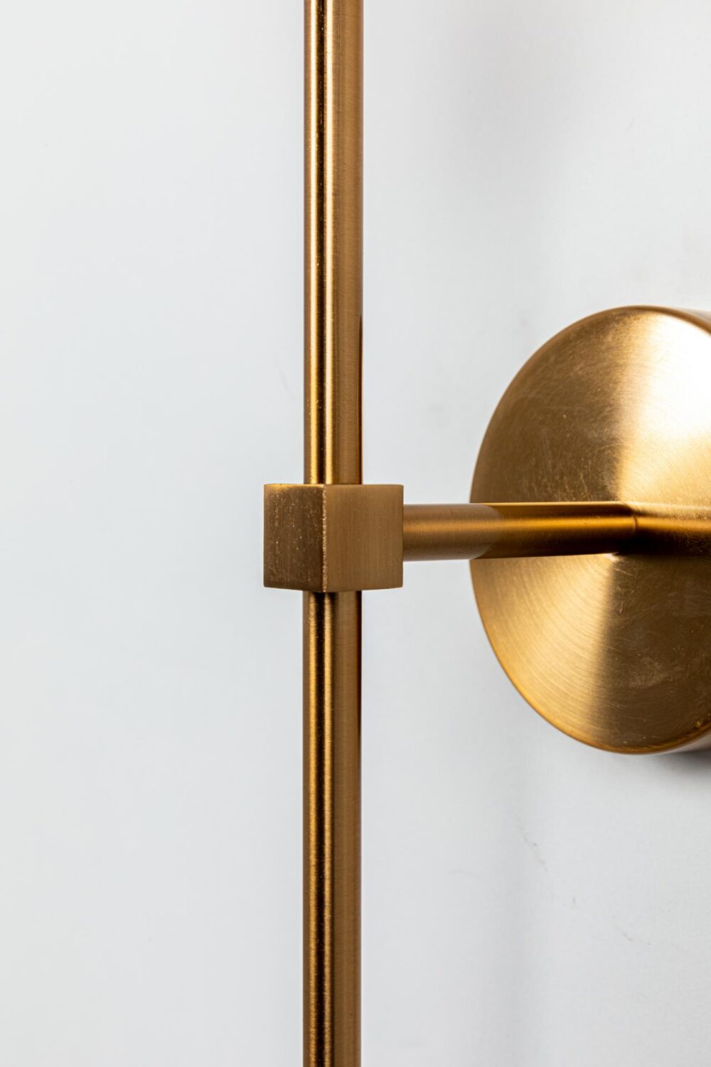 Ref. 2182 - Walll light Walker (18x15x50) - Image 2