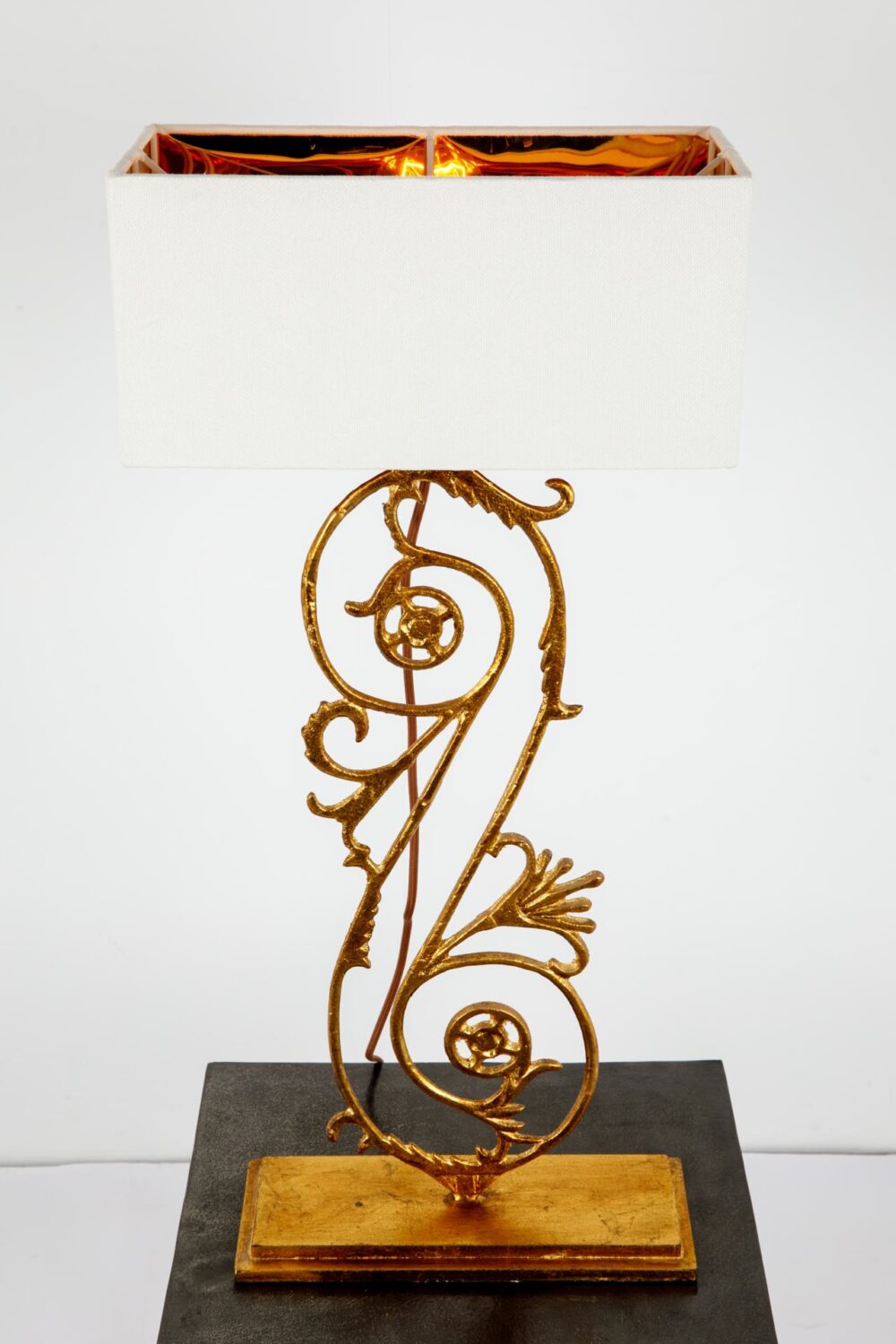 Ref. 2215 - Lampe de table Chen 34x18x73