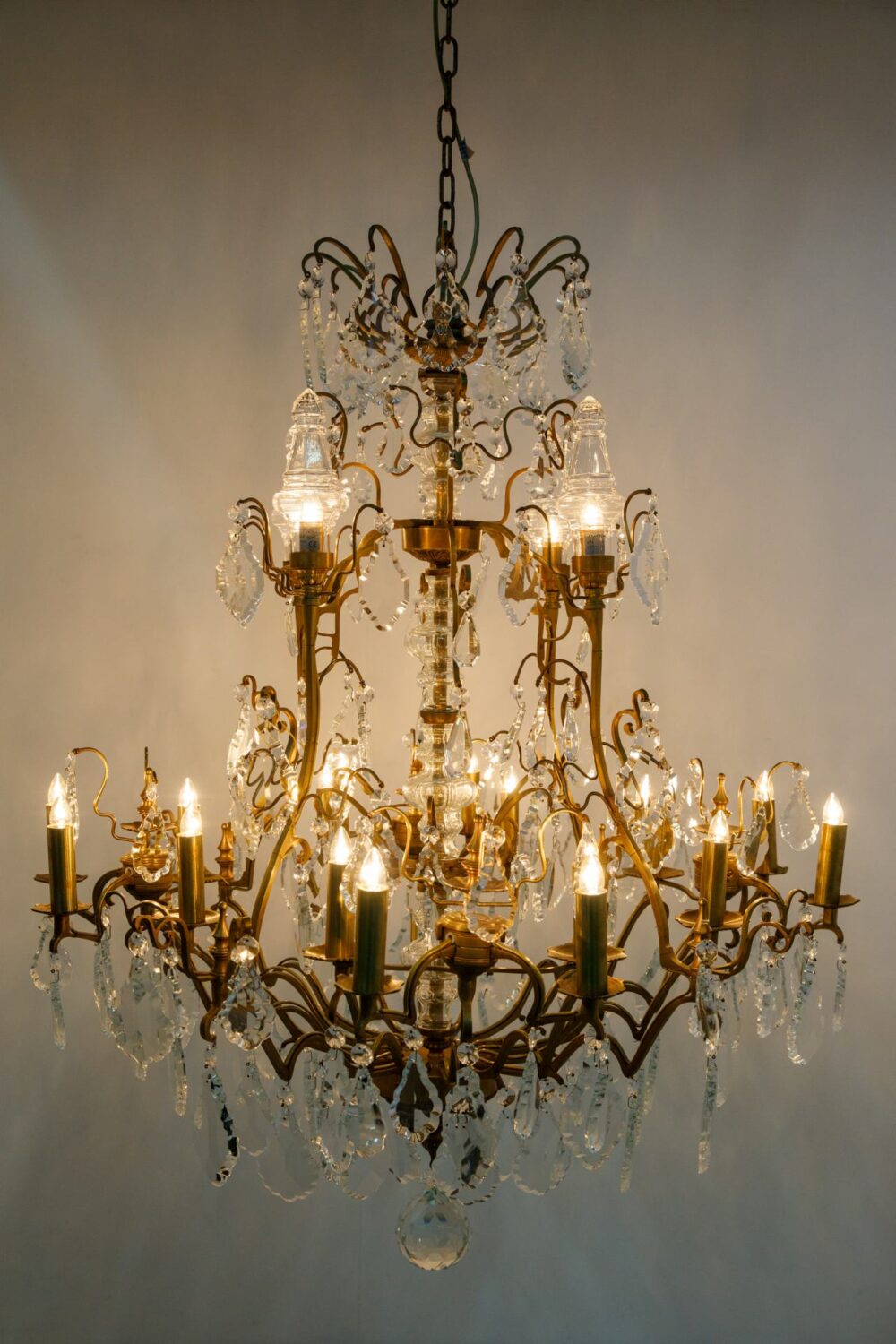 Ref. 2221 - Chandelier Prague 20 arms (97x116) - Image 8
