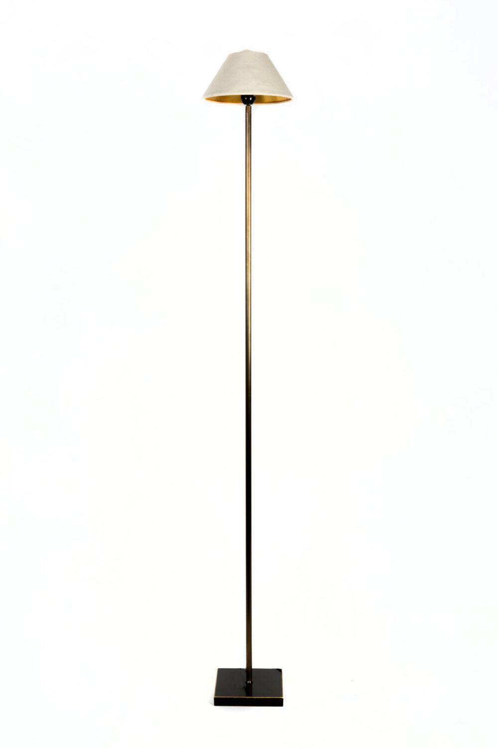 Ref. 841 - Lampadaire Vivaro (12x12x170)