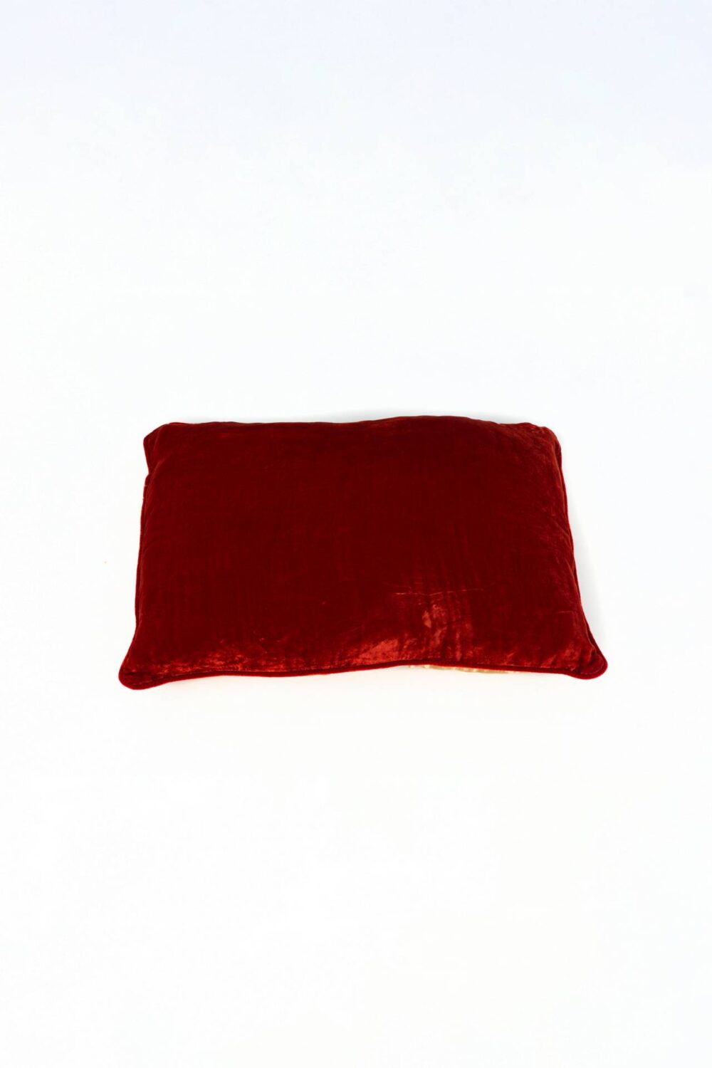 Ref. 2294 - Cushion Silk Velvet Red 40 x 60 cm