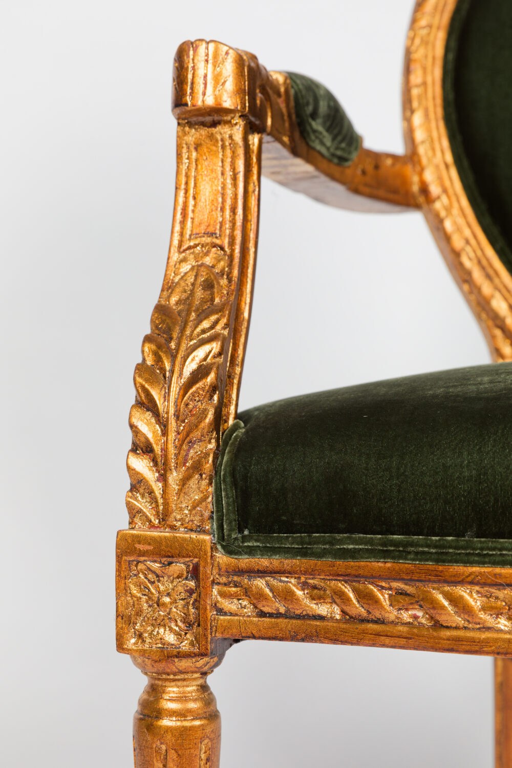 Ref. 2426 - Fauteuil Gordella - Velours de soie - Vert – Image 6